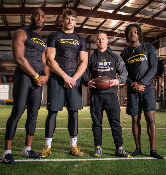 2019-team-carnosyn-athletes_01 2019 team CarnoSyn photo